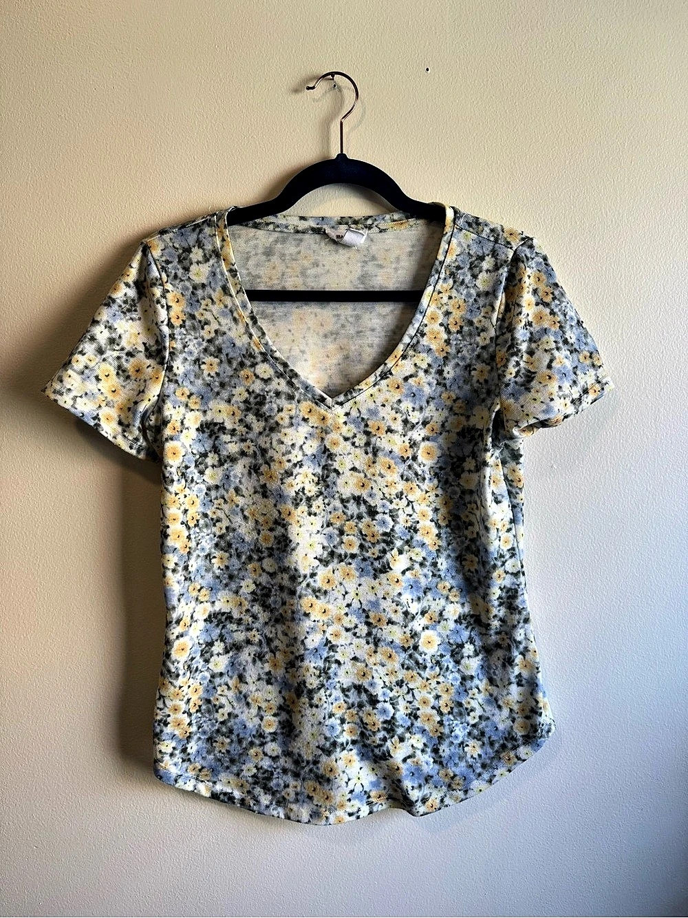 Tribal Jeans Floral Short Sleeve Top in Blue & Yellow Size Small